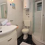 Zorica - One Bedroom With Terrace St Lejlighed Supetar