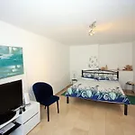 Lejlighed Zorica - One Bedroom With Terrace St