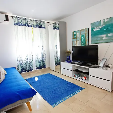 Zorica - One Bedroom With Terrace St